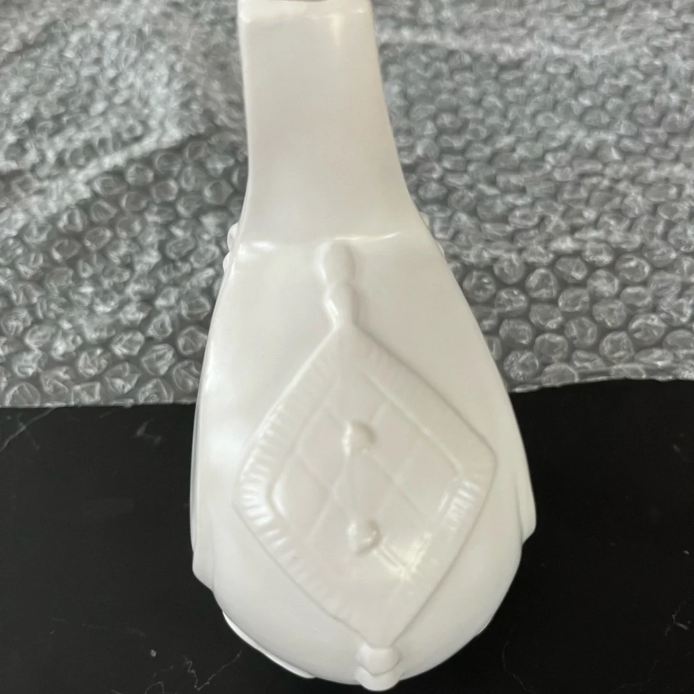 Jonathan Adler Happy Chic Elephant diffuser bottle